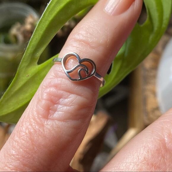 Heart & Wave Sterling Silver Toe Ring Midi Ring - Picture 4 of 5